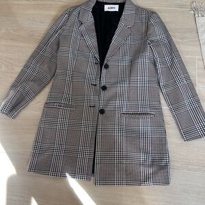 BB Dakota Women's Plaid Jacket - Black and White